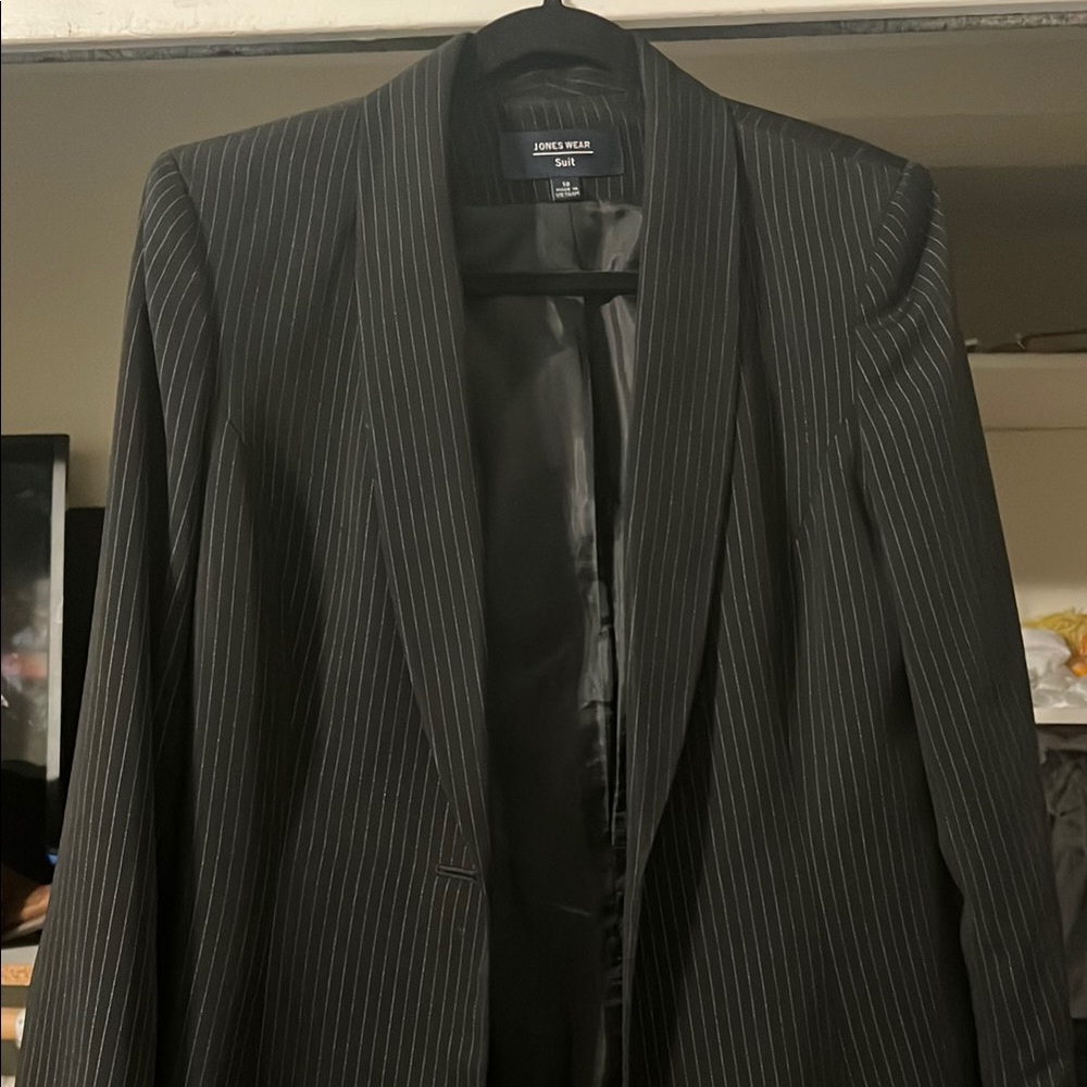 Jones New York Charcoal Pinstripe Blazer